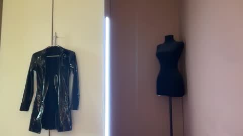 Margo online show from 12.19.25