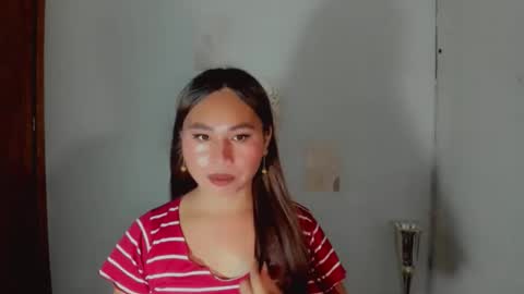 trixie tan online show from 11.26.25