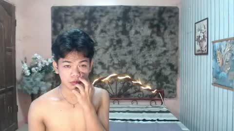 urdreamboy_doms online show from 08.04.26