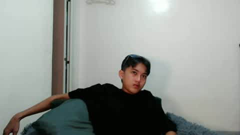urdreamboy_prince online show from 06.12.26