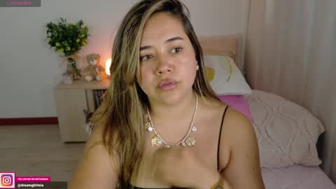 Mia Miller online show from 04.07.26