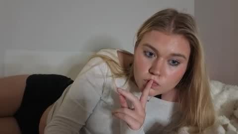 Maryia Kay online show from 11.11.25