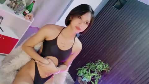 Snapshot of urfavouriteaddiction chatting on 03.05.26 Rianne online show from 03.05.26