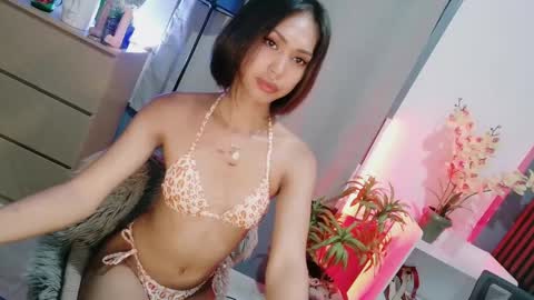 Snapshot of urfavouriteaddiction chatting on 04.10.26 Rianne online show from 04.10.26