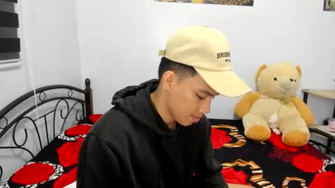 urfucker_vinz online show from 04.12.26