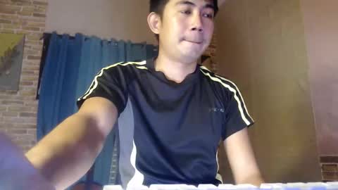 Snapshot of urfucking_nin15 chatting on 02.13.26 urfucking_nin15 online show from 02.13.26