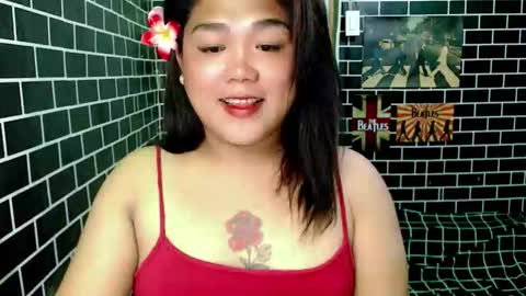 Snapshot of urgirl_dimple chatting on 11.20.25 Dimple online show from 11.20.25