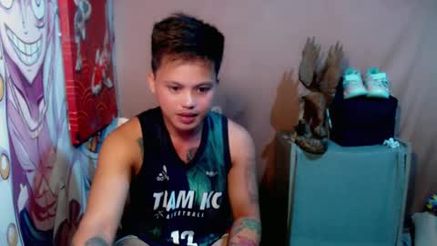 Snapshot of urhot_fucker13 chatting on 01.16.25 JUST CALL MY NAME jayrus online show from 01.16.25