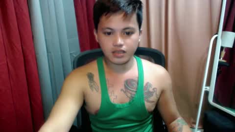 Snapshot of urhot_fucker13 chatting on 03.05.25 JUST CALL MY NAME jayrus online show from 03.05.25