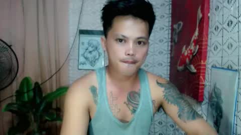 Snapshot of urhot_fucker13 chatting on 09.22.25 JUST CALL MY NAME jayrus online show from 09.22.25