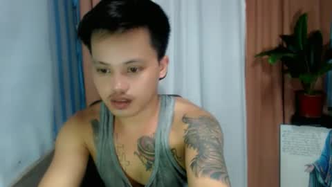 Snapshot of urhot_fucker13 chatting on 10.04.25 JUST CALL MY NAME jayrus online show from 10.04.25