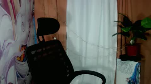 Snapshot of urhot_fucker13 chatting on 11.01.25 JUST CALL MY NAME jayrus online show from 11.01.25