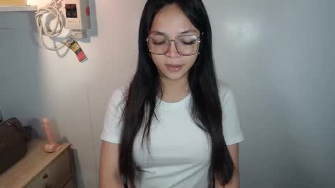 urhotangela online show from 03.04.26