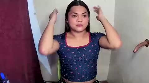 urhottie_bella online show from 12.05.25