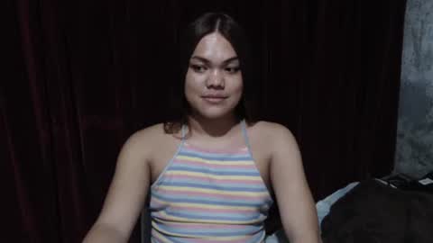 Snapshot of urhottie_bella chatting on 04.02.26 urhottie_bella online show from 04.02.26