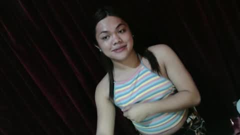 urhottie_bella online show from 05.13.26
