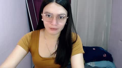Snapshot of urhottiest_katey chatting on 06.25.26 Katey online show from 06.25.26