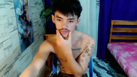 Snapshot of urhunky_boy chatting on 06.24.26 urhunky_boy online show from 06.24.26