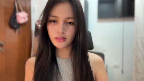 Amira online show from 09.25.25