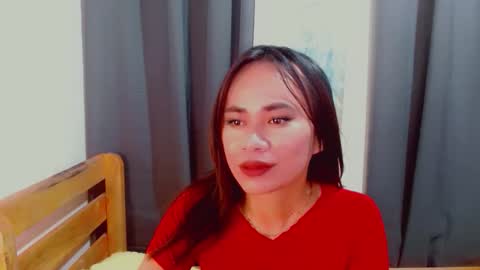 urlovely_che online show from 11.18.25