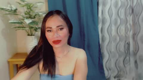 urlovely_che online show from 07.15.26