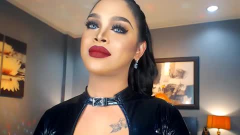 UrMajestyTyra online show from 02.27.25