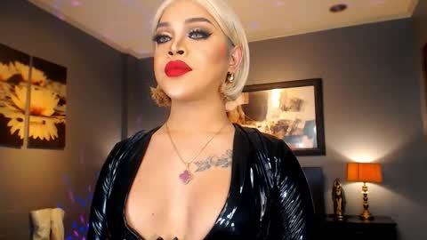 UrMajestyTyra online show from 02.20.26