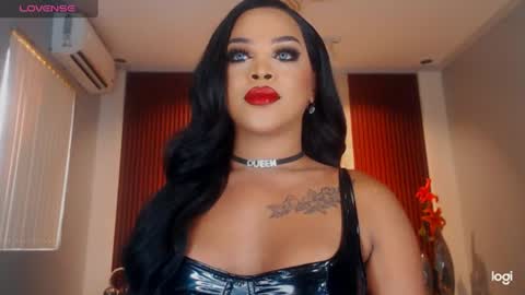 Snapshot of urmajestytyra chatting on 06.10.26 UrMajestyTyra online show from 06.10.26