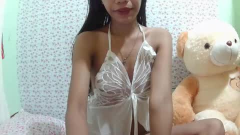 Snapshot of urmorenasexygirl4u chatting on 11.09.25 It me SHELLA online show from 11.09.25