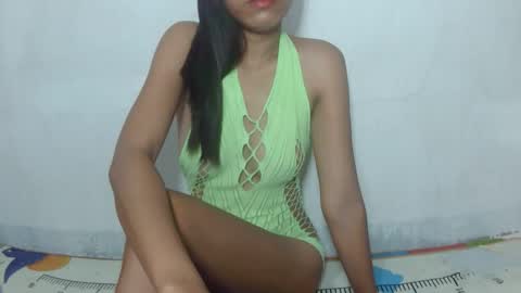 Snapshot of urmorenasexygirl4u chatting on 04.22.26 It me SHELLA online show from 04.22.26
