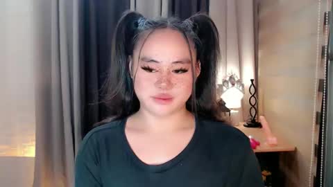 Snapshot of urnaughty_ceciliaxxx chatting on 10.04.25 cecilia online show from 10.04.25