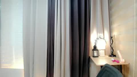 Snapshot of urnaughty_ceciliaxxx chatting on 10.21.25 cecilia online show from 10.21.25