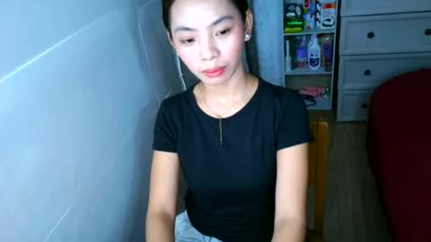 Snapshot of urpinaypearl chatting on 06.29.26 pearl online show from 06.29.26