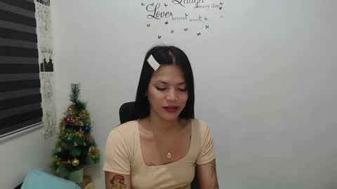 hi im kim online show from 12.12.24