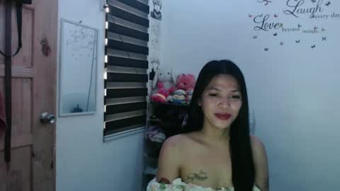 hi im kim online show from 03.10.25