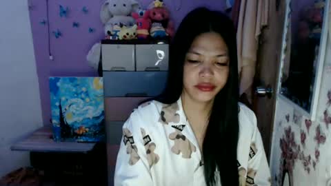 Snapshot of urpreciouspinayxxx chatting on 07.08.26 hi im kim online show from 07.08.26