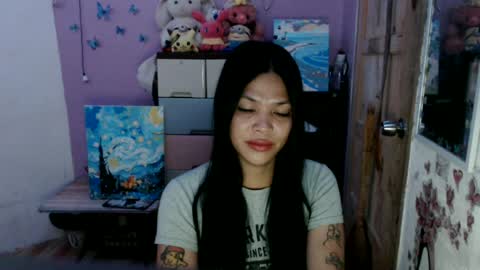 Snapshot of urpreciouspinayxxx chatting on 07.17.26 hi im kim online show from 07.17.26