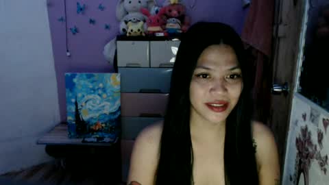 Snapshot of urpreciouspinayxxx chatting on 07.18.26 hi im kim online show from 07.18.26