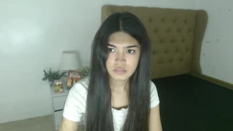 Snapshot of urpretty_shanexx chatting on 10.20.25 HI IM SHINE online show from 10.20.25