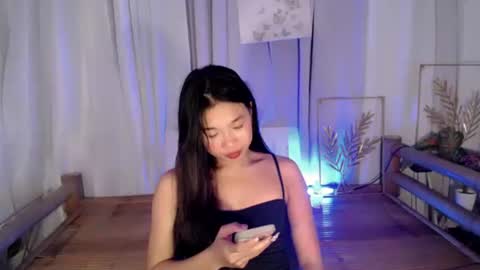 JUST CALL ME LLANA online show from 02.19.26