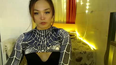 Snapshot of ursexy_debra chatting on 12.13.24 TYRA online show from 12.13.24