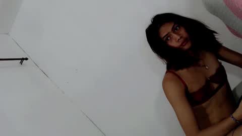 Snapshot of ursexy_diamondcum chatting on 03.24.26 RAZ online show from 03.24.26