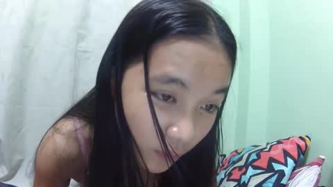 Snapshot of urskinnygirl4u18 chatting on 03.07.25 Urskinnygirl4u18 - ROSE ROOM online show from 03.07.25