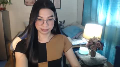 Ashley Kate Mateo Gray online show from 03.03.25