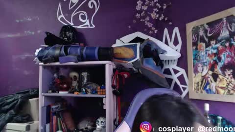 Snapshot of usagired chatting on 11.14.25 --Lucy-- online show from 11.14.25