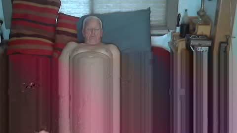 usednotbroken1 online show from 10.27.25