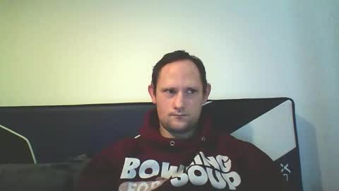 Snapshot of useme92431433 chatting on 12.17.24 sub 4 u online show from 12.17.24