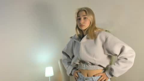 Victoria online show from 03.24.26