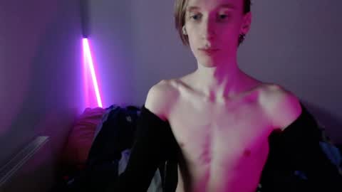 Snapshot of usuck364662 chatting on 01.04.25 Excuse me online show from 01.04.25