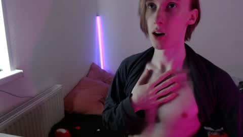 Snapshot of usuck364662 chatting on 02.06.25 Excuse me online show from 02.06.25